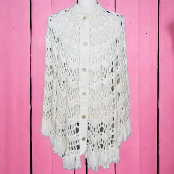 60’s White Cream Crocheted Open Knit Fringe Button Front Vintage Boho Poncho - Picture 2 of 10